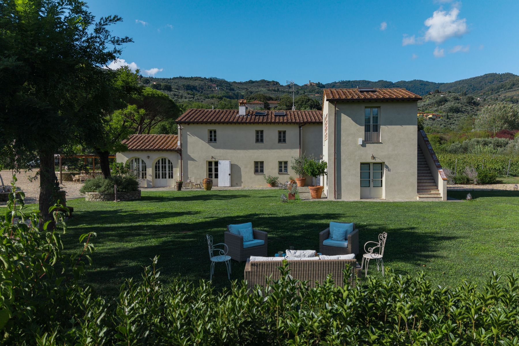 Colline villa photo.